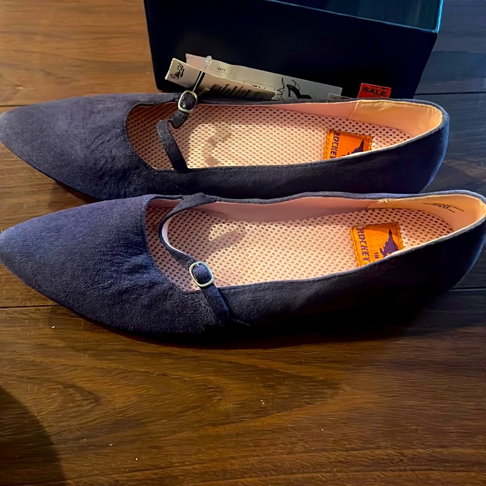 Rocket Dog blue suede shoes never worn. Still has tag